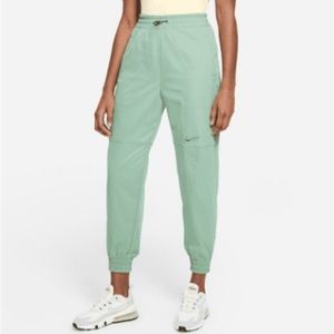 Nike Sportswear Swoosh Joggers